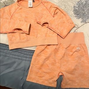 Aybl workout set/ coral camo print
